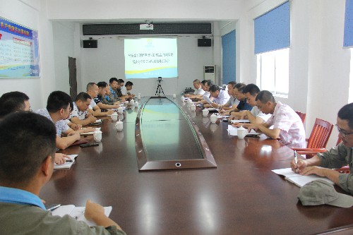 福安分公司胡廷淦：圖�?�?1日檢查組在四樓會(huì)議室聽取分公司安全生產(chǎn)工作匯�?~1.jpg