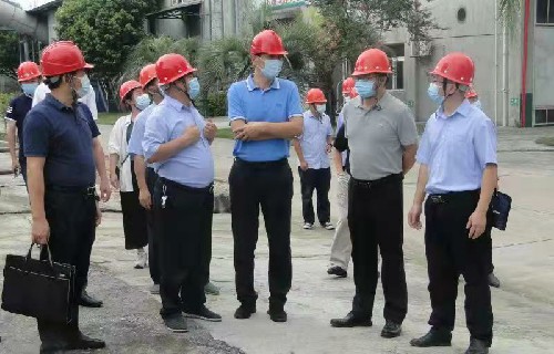 永安雙華公司鄧焱珍：工信廳檢查現場~1.jpg