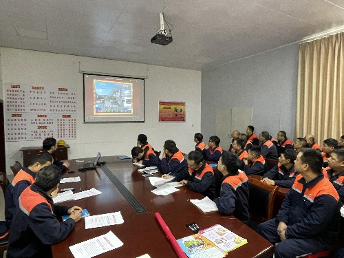 富興建設(shè)-林敏�?富興建設(shè)上杭分公司順利開展消防警示教育培訓(xùn)和�?19”全國咨詢?nèi)栈顒?dòng)~1.jpg