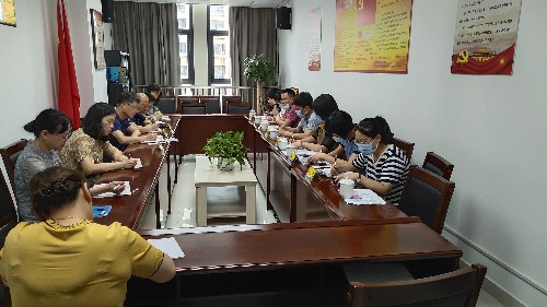省民爆公司黨支部 劉敏 ?？乒军h委委員、紀(jì)委書記何浦寨一行到省民爆公司開�?021年度全面從嚴(yán)治黨等工作督導(dǎo)檢�?~1.jpg
