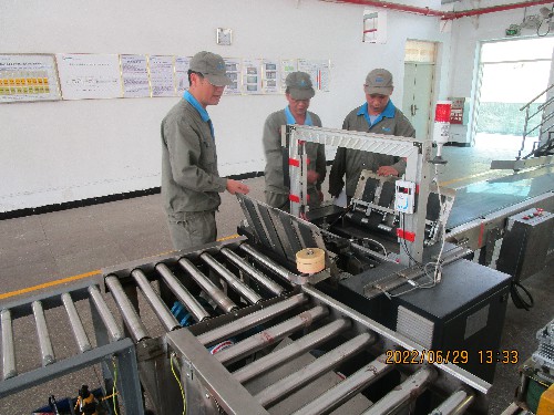 龍巖分公�?湯益�?海峽科化龍巖分公司乳化二車間開(kāi)展初期火災(zāi)現(xiàn)場(chǎng)處置演練~1.jpg
